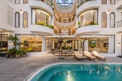 VILLA 12 PHÒNG NGỦ ĐÀ NẴNG- HỒ BƠI RIÊNG SÁT BIỂN MỸ KHÊ