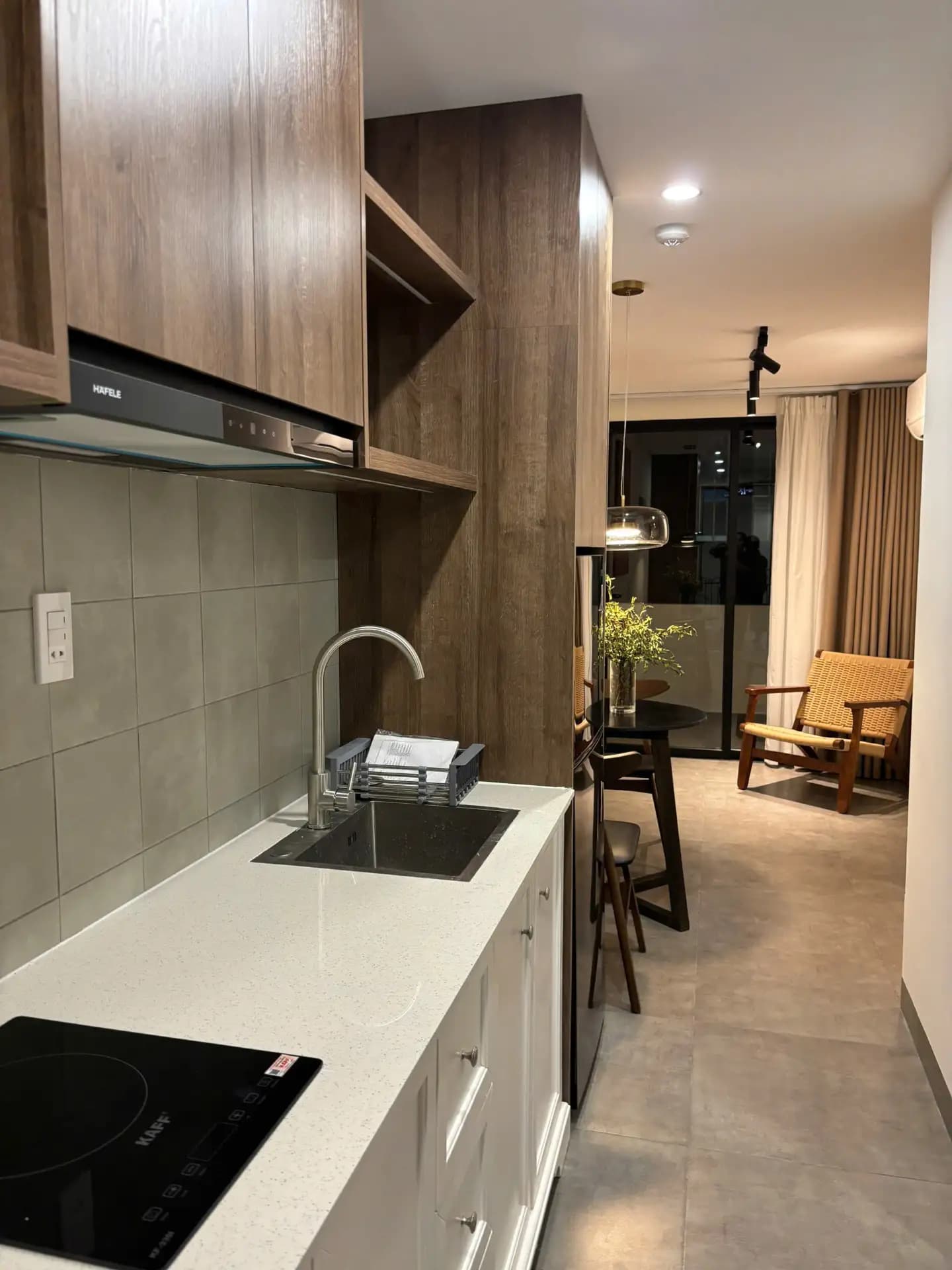 Cho thuê căn hộ 1 phòng ngủ cao cấp mới 100% tại Mỹ An, Đà Nẵng – Ban công siêu rộng - Ảnh 12