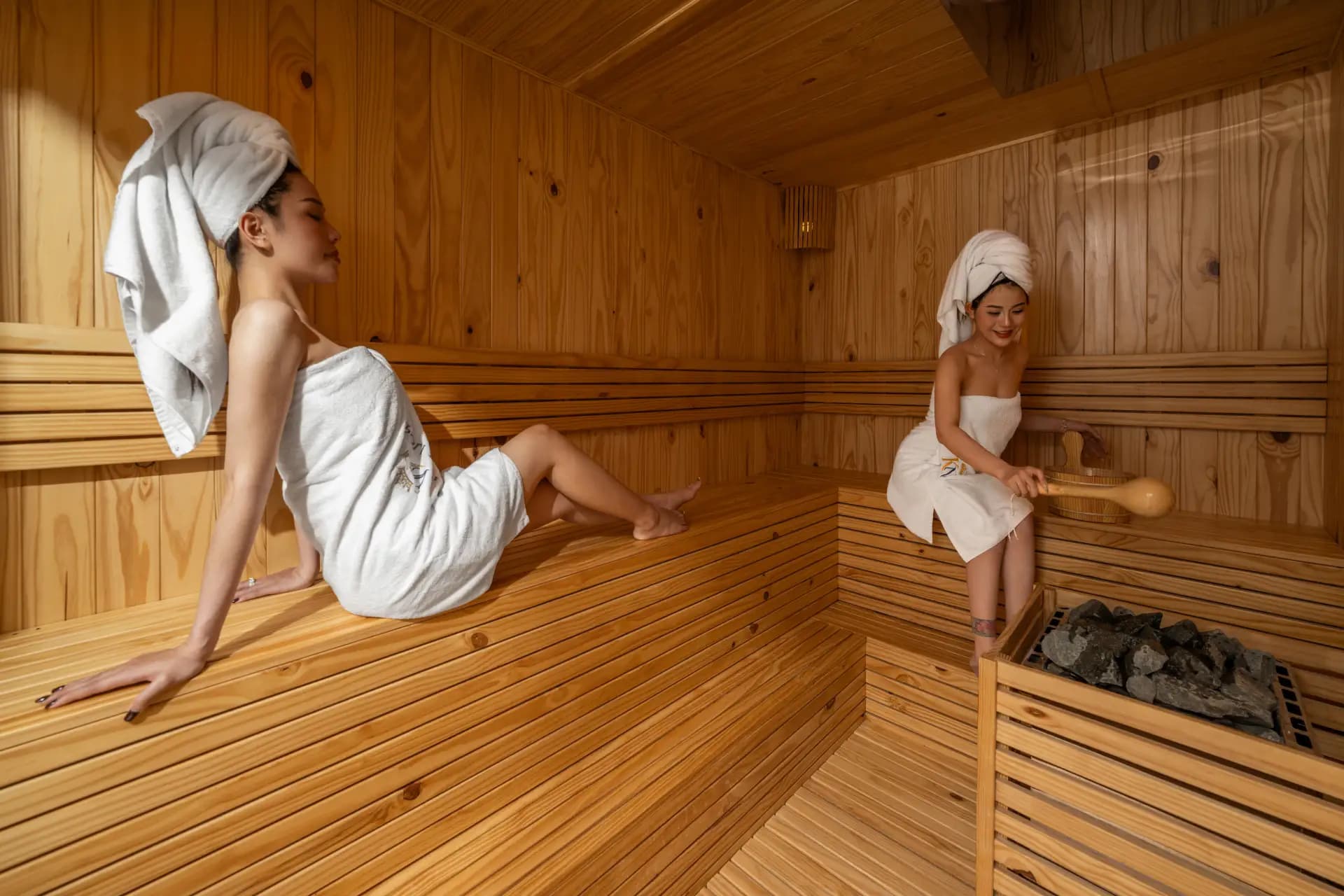 VILLA 12 PHÒNG NGỦ ĐÀ NẴNG- HỒ BƠI RIÊNG SÁT BIỂN MỸ KHÊ - Ảnh 16