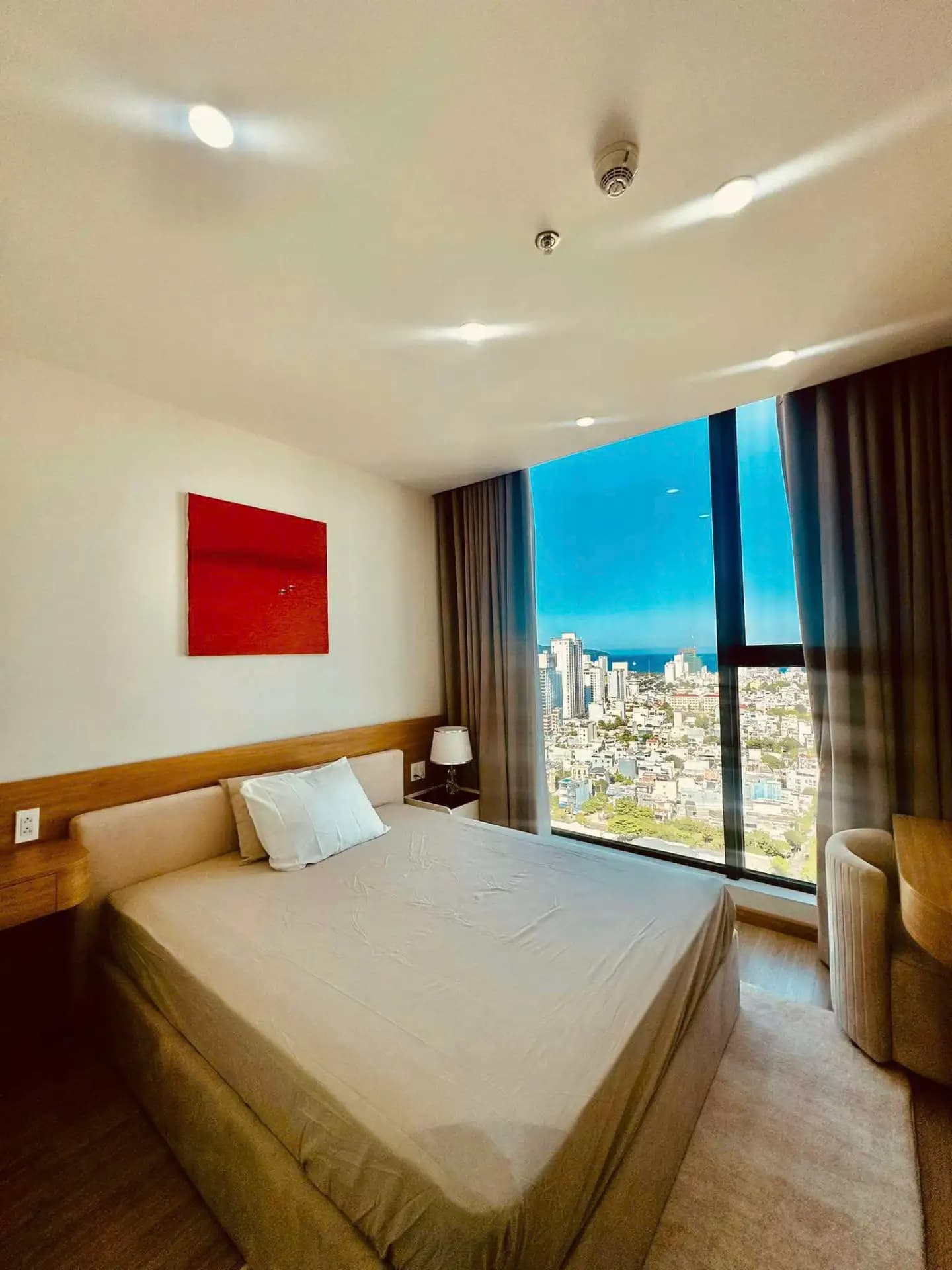 Căn hộ Sun Ponte 1PN+ tầng cao view biển cực chill - Ảnh 1