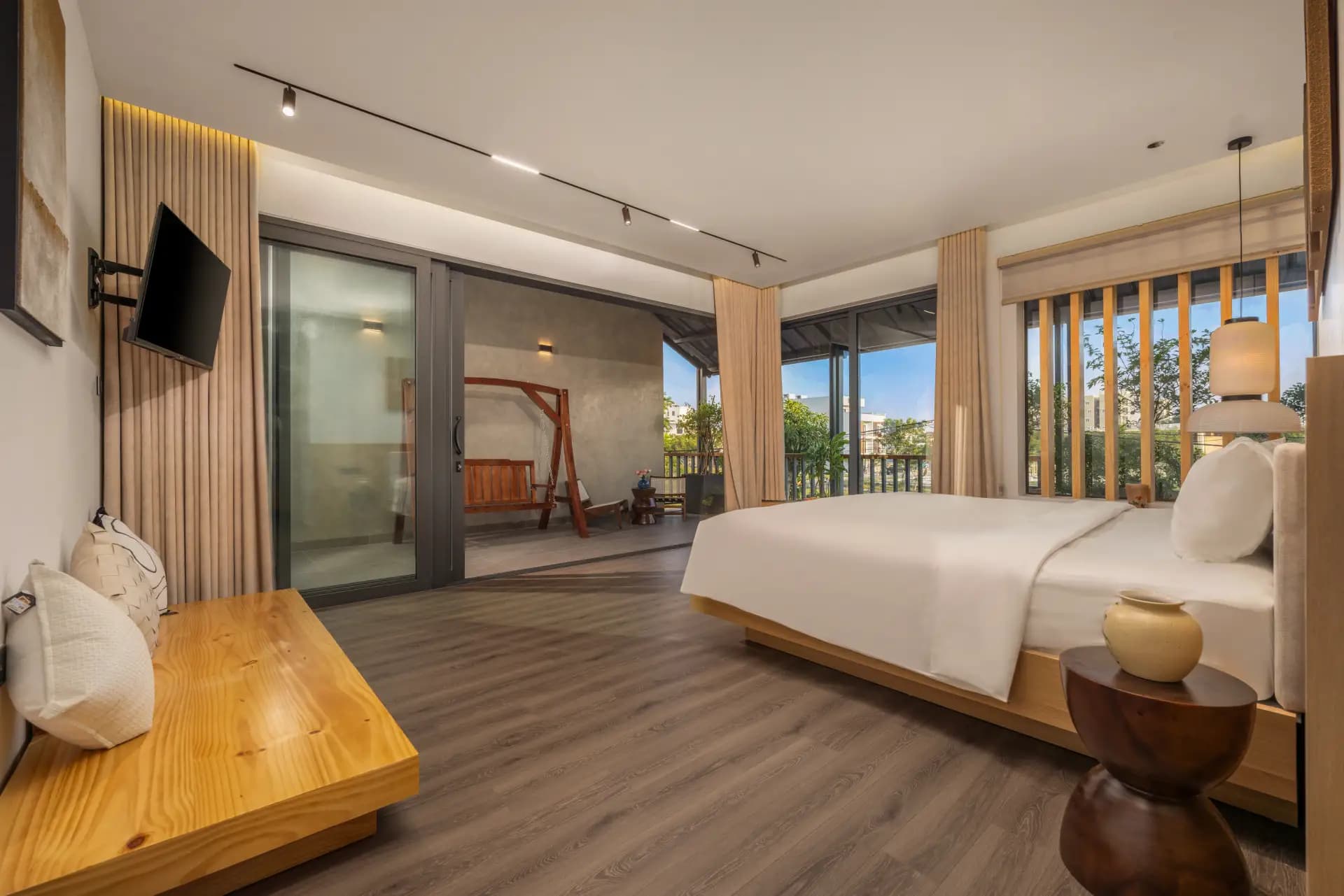 VILLA 6 PHÒNG NGỦ CÓ HỒ BƠI RIÊNG - GẦN SÂN GOLF ĐÀ NẴNG - Ảnh 4