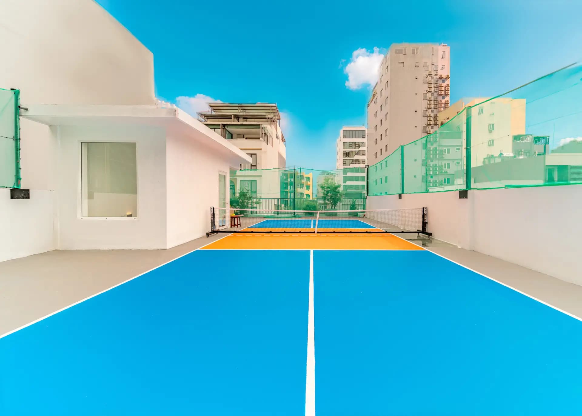 VILLA 8 PHÒNG NGỦ CÓ HỒ BƠI, BBQ, PICKLEBALL, BIDA - GẦN BIỂN PHẠM VĂN ĐỒNG - Ảnh 1