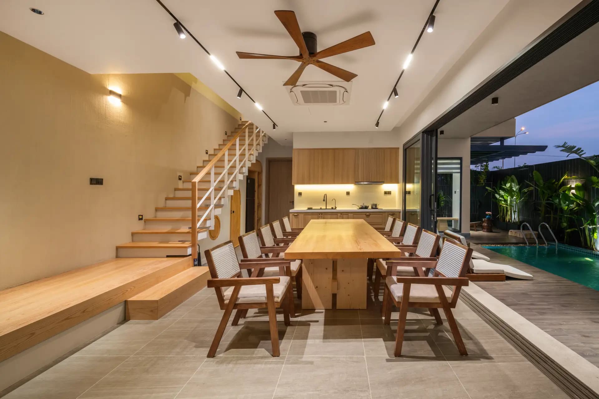 VILLA 6 PHÒNG NGỦ CÓ HỒ BƠI RIÊNG - GẦN SÂN GOLF ĐÀ NẴNG - Ảnh 10