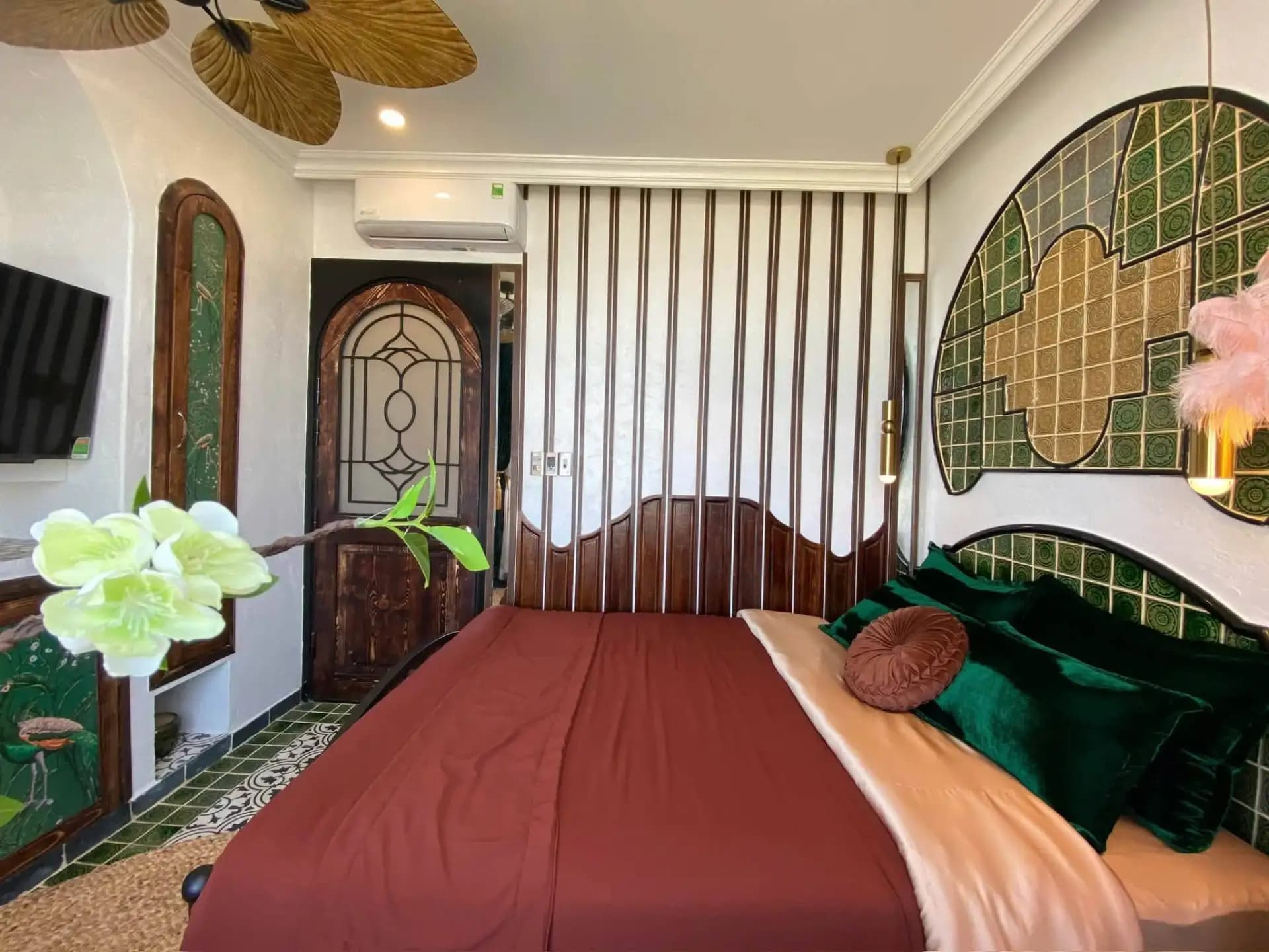 Căn hộ 1PN+ (thiết kế 2PN phong cách Indochine) The Manor Crown Huế - Tối ưu công năng, đầy đủ tiện ích - Ảnh 3